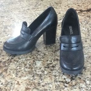 Black Oxford pumps 9